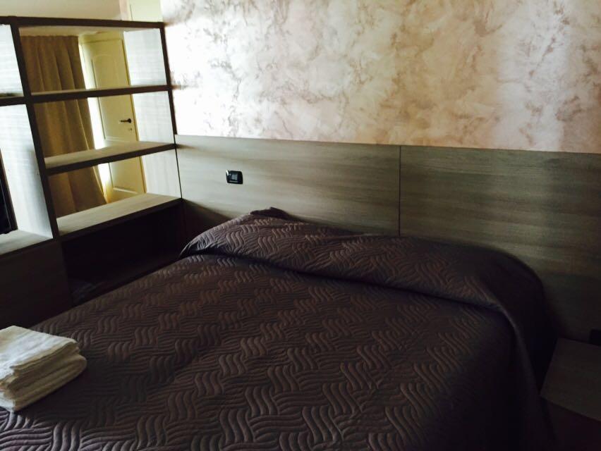 Hostel Del Gal Clusane Luaran gambar